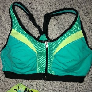 Victoria’s Secret sport bra